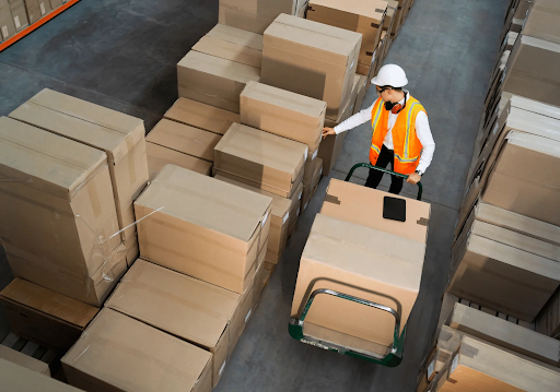 Karriere im Lagerbereich: Wie Arbeitsvermittlung Ihre Arbeitsmöglichkeiten Vergrößert